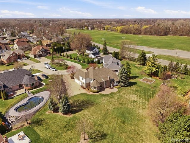 39440 Vassar Court, Sterling Heights, MI 48313