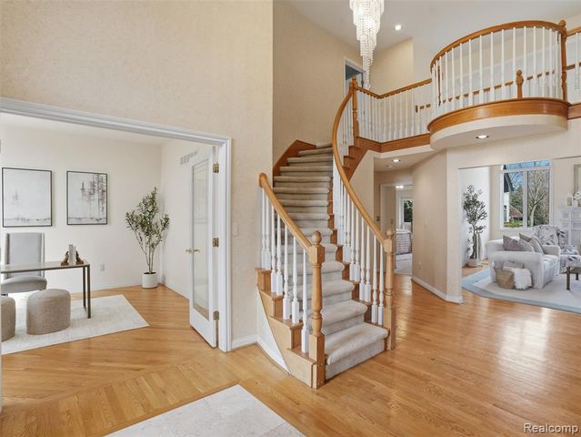 39440 Vassar Court, Sterling Heights, MI 48313