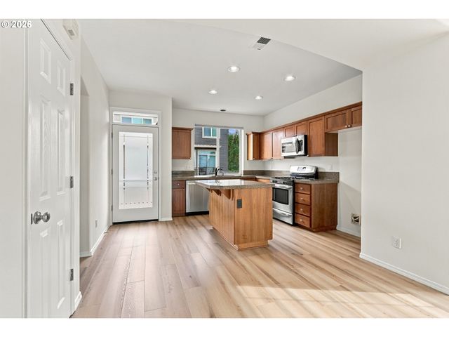 2264 Nw OAK KNOLL Pl, Beaverton, OR 97006