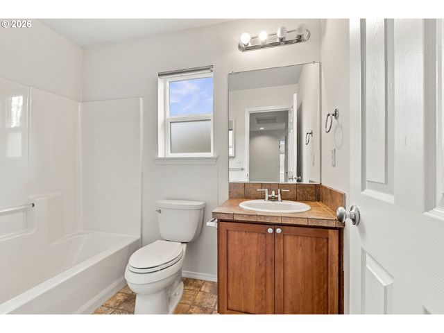 2264 Nw OAK KNOLL Pl, Beaverton, OR 97006