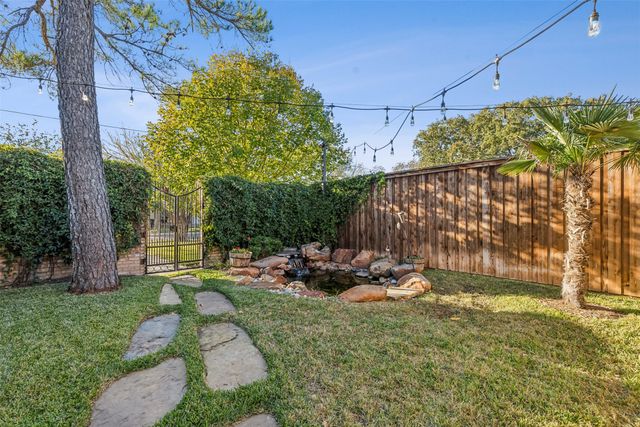 907 S Robinson Street, Cleburne, TX 76031