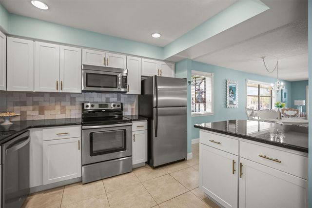 2113 HAMMOCK PINE BOULEVARD 2113, Clearwater, FL 33761