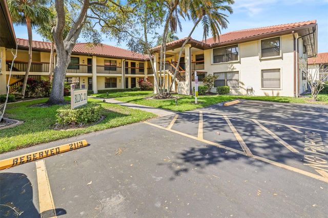 2113 HAMMOCK PINE BOULEVARD 2113, Clearwater, FL 33761