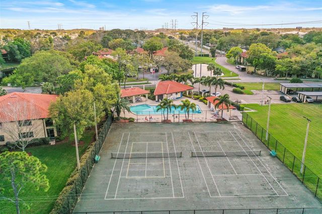 2113 HAMMOCK PINE BOULEVARD 2113, Clearwater, FL 33761