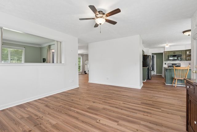 1214 Hollis Terrace, Cottontown, TN 37048