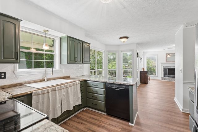 1214 Hollis Terrace, Cottontown, TN 37048