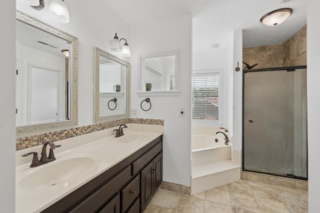 1214 Hollis Terrace, Cottontown, TN 37048