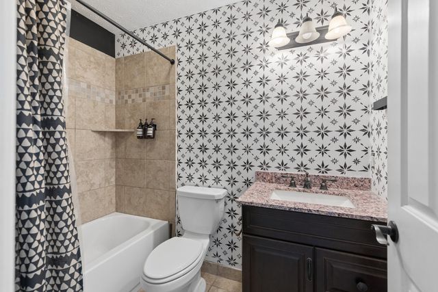 1214 Hollis Terrace, Cottontown, TN 37048