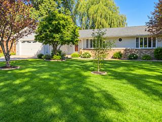 3118 Edgewood Drive, Wonder Lake, IL 60097