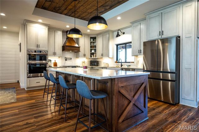 437 Ridgeview Lane, Poplar Bluff, MO 63901