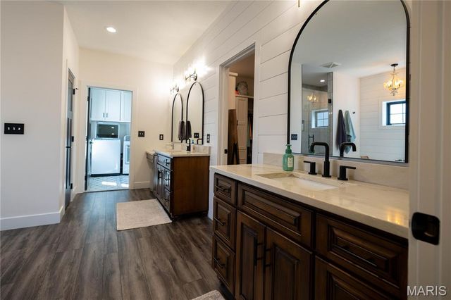 437 Ridgeview Lane, Poplar Bluff, MO 63901