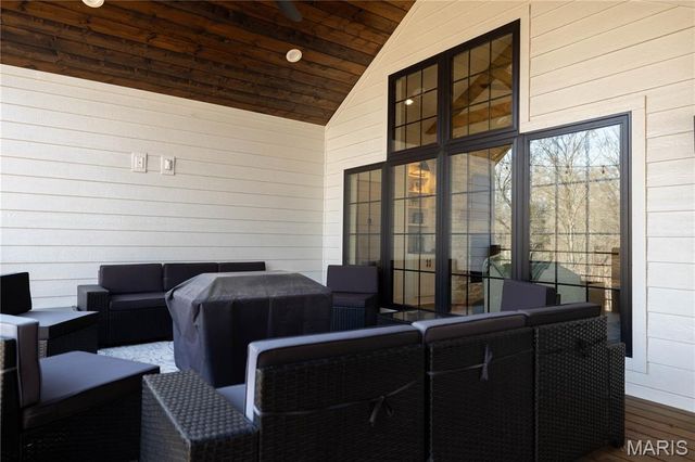 437 Ridgeview Lane, Poplar Bluff, MO 63901