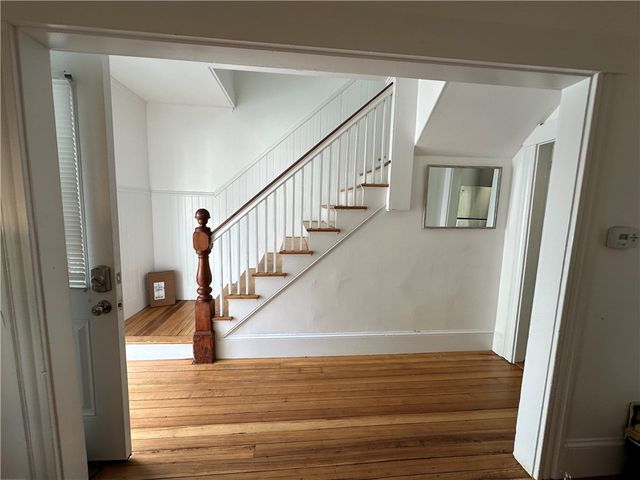 15 Kilburn Ct Court, Newport, RI 02840