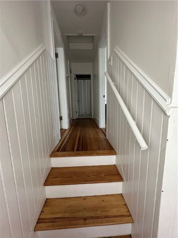 15 Kilburn Ct Court, Newport, RI 02840