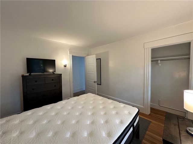 15 Kilburn Ct Court, Newport, RI 02840