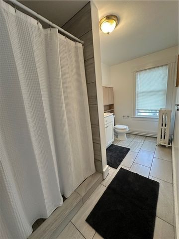 15 Kilburn Ct Court, Newport, RI 02840