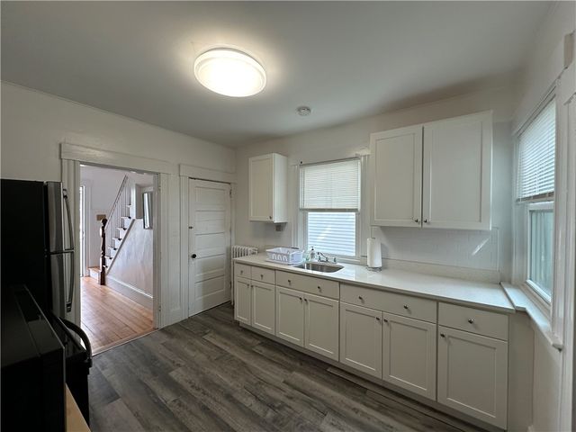 15 Kilburn Ct Court, Newport, RI 02840