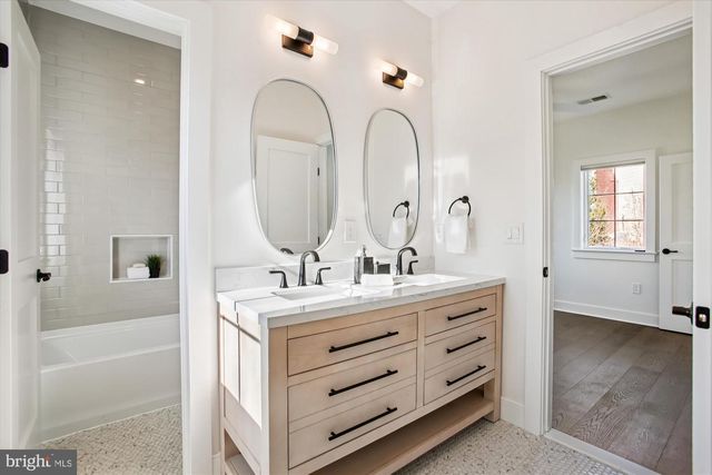 5043 25TH ST S, Arlington, VA 22206