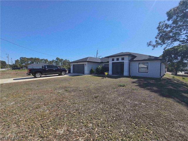 3507 2nd ST SW, Lehigh Acres, FL 33976