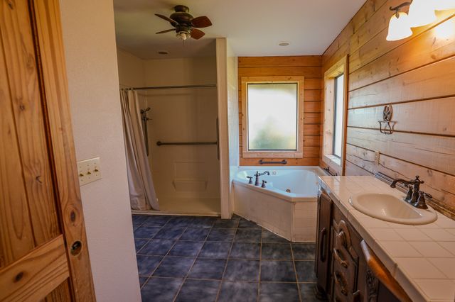 457 County Road 3270, Mineola, TX 75773