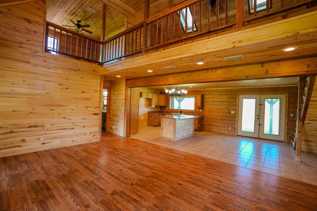 457 County Road 3270, Mineola, TX 75773