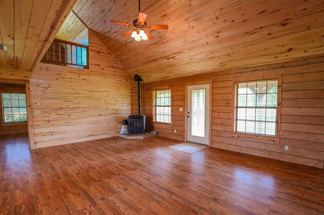 457 County Road 3270, Mineola, TX 75773