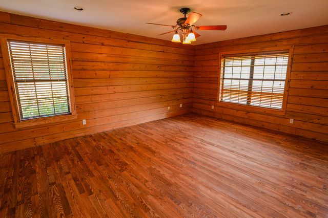 457 County Road 3270, Mineola, TX 75773