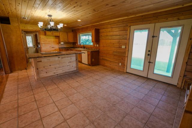 457 County Road 3270, Mineola, TX 75773