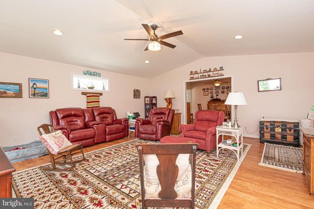 37189 PINEWOOD RD, Ocean View, DE 19970