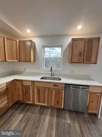 215 GRAND VIEW DR, Keyser, WV 26726