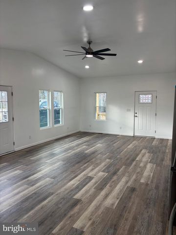 215 GRAND VIEW DR, Keyser, WV 26726