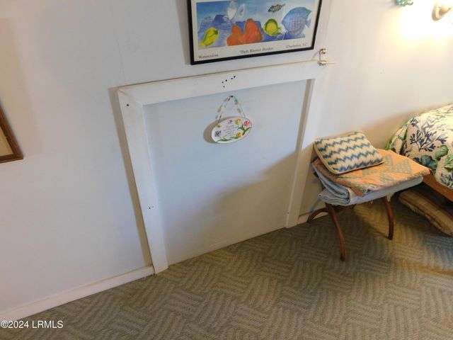 906 10th St, Port Royal, SC 29935