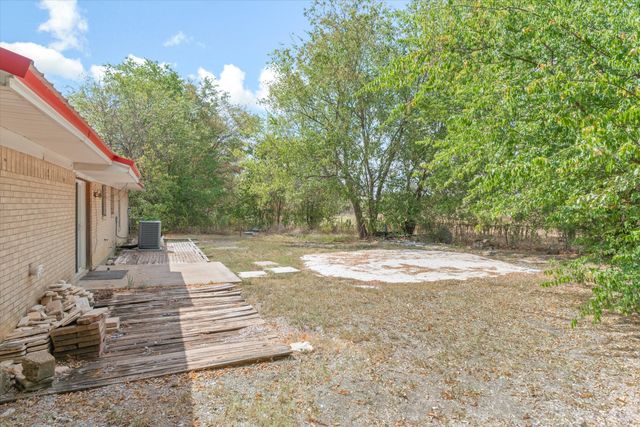 152 Vz County Road 3404, Wills Point, TX 75169