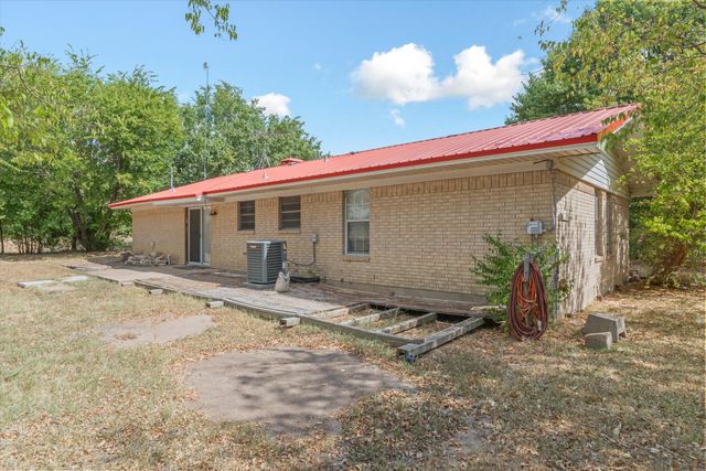 152 Vz County Road 3404, Wills Point, TX 75169