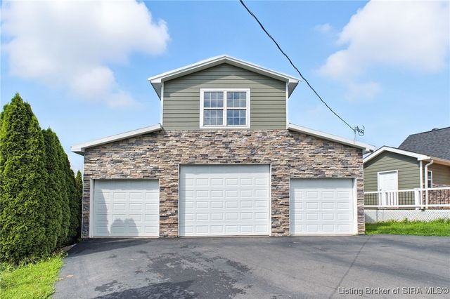 8213 Salem Church Road, Charlestown, IN 47111