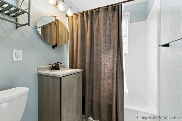 8213 Salem Church Road, Charlestown, IN 47111