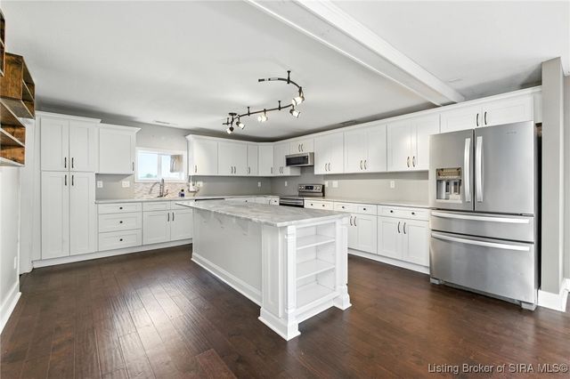 8213 Salem Church Road, Charlestown, IN 47111