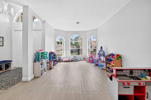 8049 Via Bolzano, Lake Worth, FL 33467