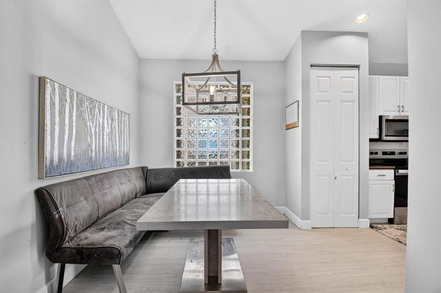 8049 Via Bolzano, Lake Worth, FL 33467