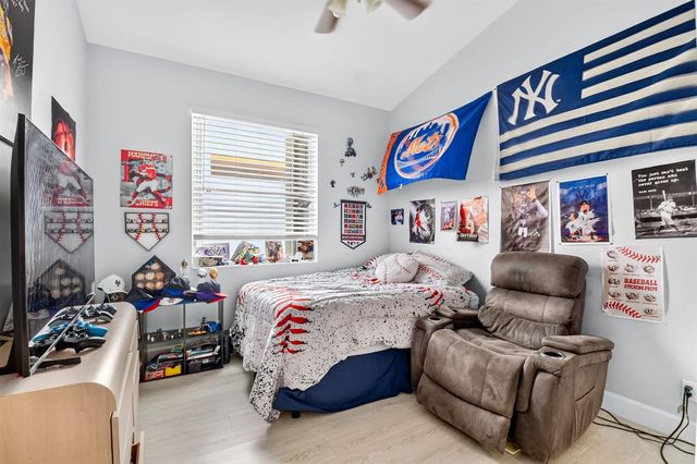 8049 Via Bolzano, Lake Worth, FL 33467