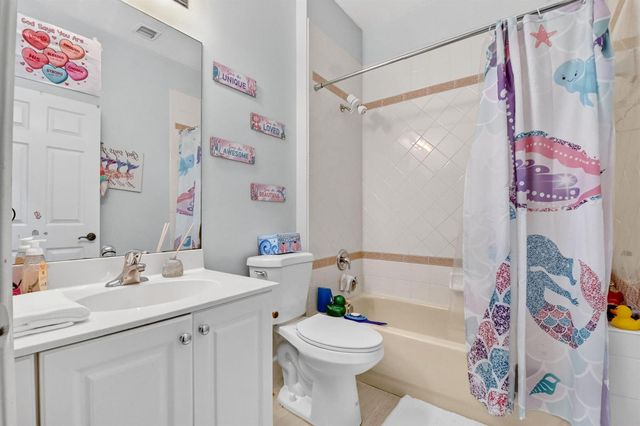 8049 Via Bolzano, Lake Worth, FL 33467