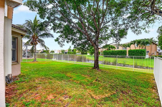 8049 Via Bolzano, Lake Worth, FL 33467