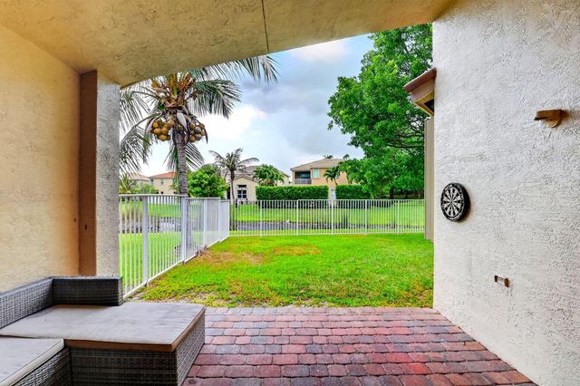 8049 Via Bolzano, Lake Worth, FL 33467