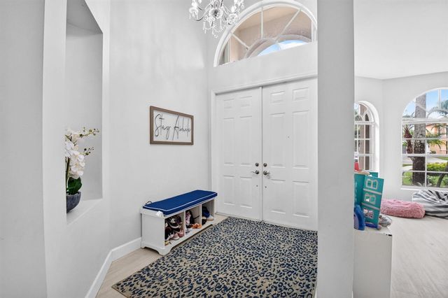 8049 Via Bolzano, Lake Worth, FL 33467