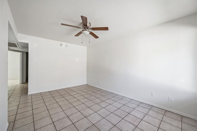 559 S LESUEUR Street 3, Mesa, AZ 85204