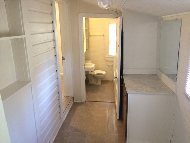 114 N CHESTER STREET, Leesburg, FL 34748