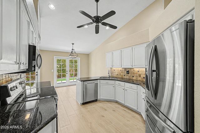 284 W Vera Lane, Tempe, AZ 85284