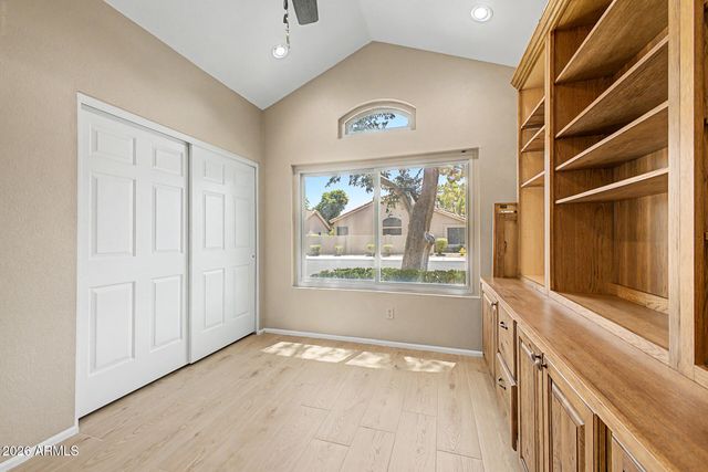 284 W Vera Lane, Tempe, AZ 85284