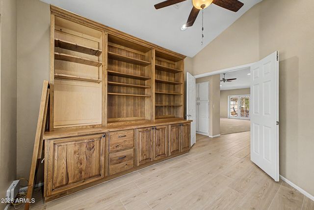 284 W Vera Lane, Tempe, AZ 85284