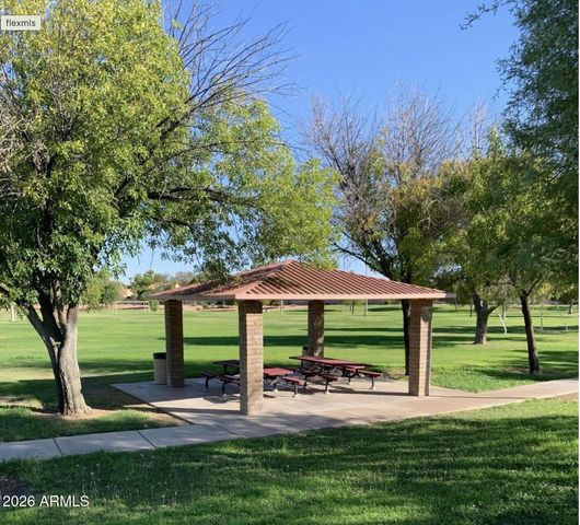 284 W Vera Lane, Tempe, AZ 85284